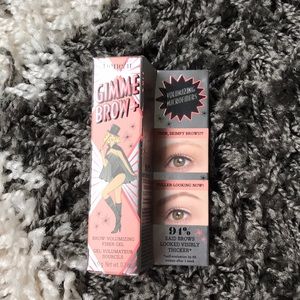 BRAND NEW Benefit Gimme Brow 4